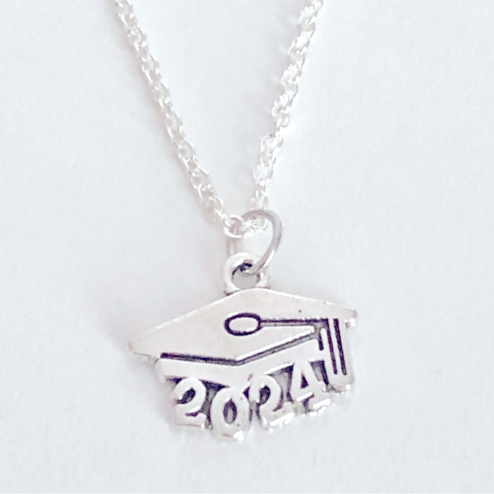 New Class of 2024 Graduation Cap Charm Necklace Grad Prom Graduate Gift School